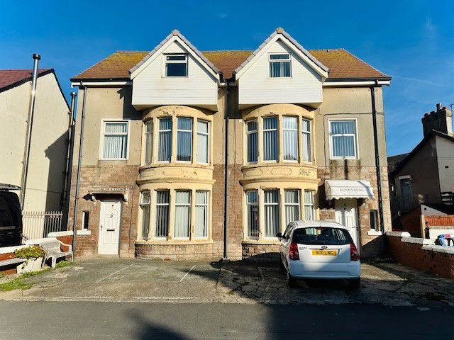 Property photo 1 of 59