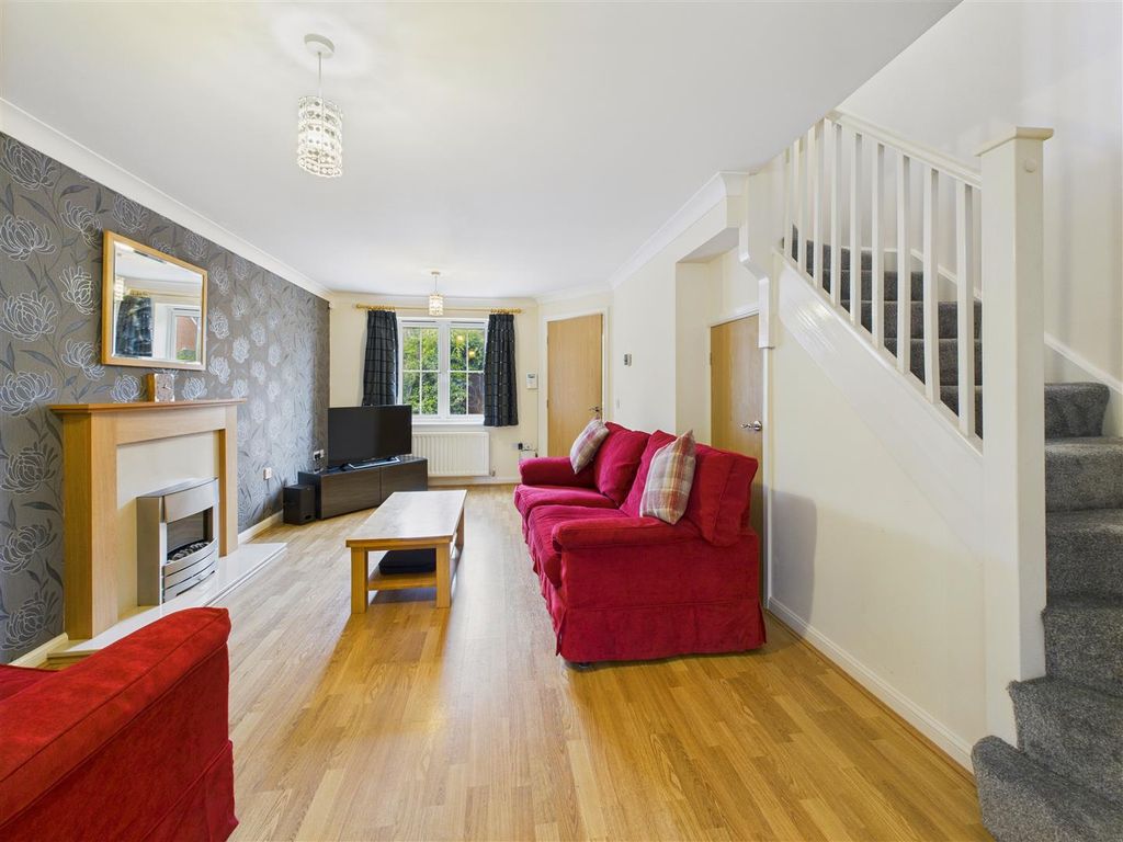 Property photo 3 of 13 Living Room