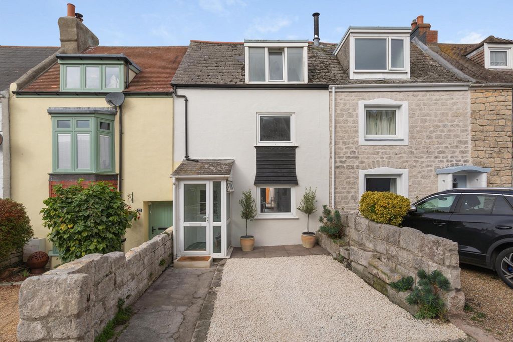 Property photo 1 of 22