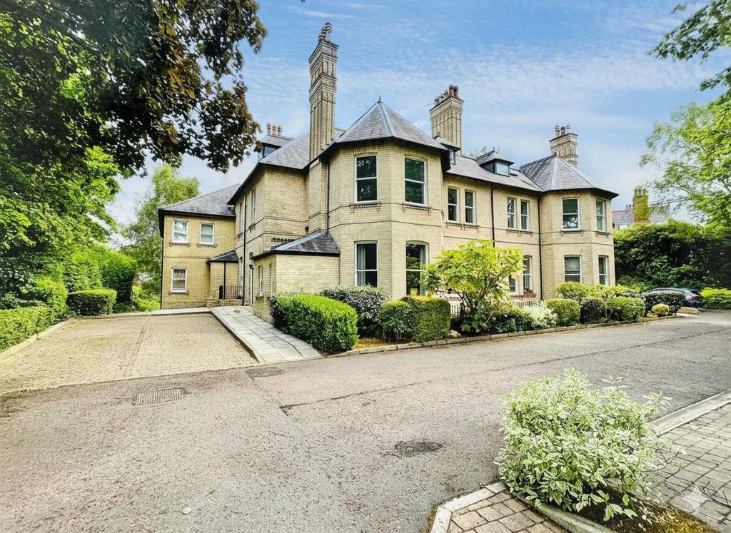 Property photo 1 of 24 Main