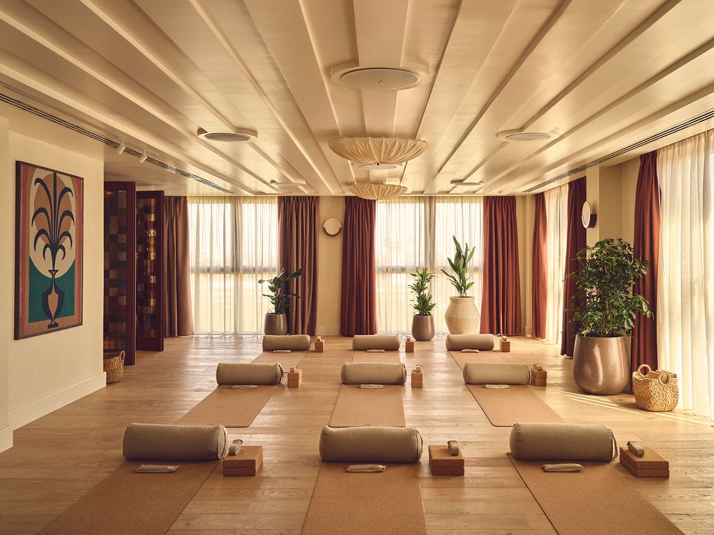 Property photo 3 of 39