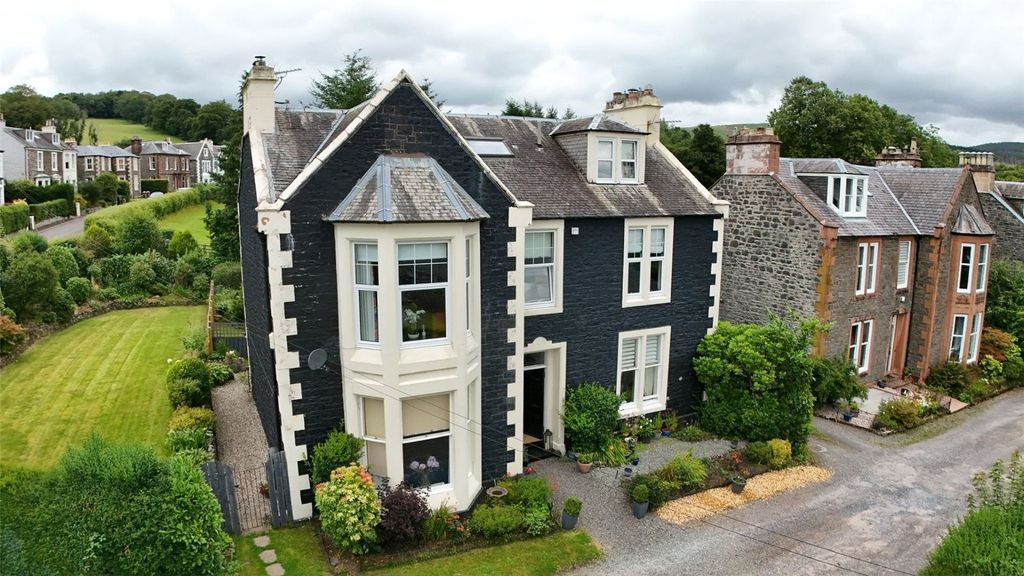 Property photo 2 of 19 Picture No. 27