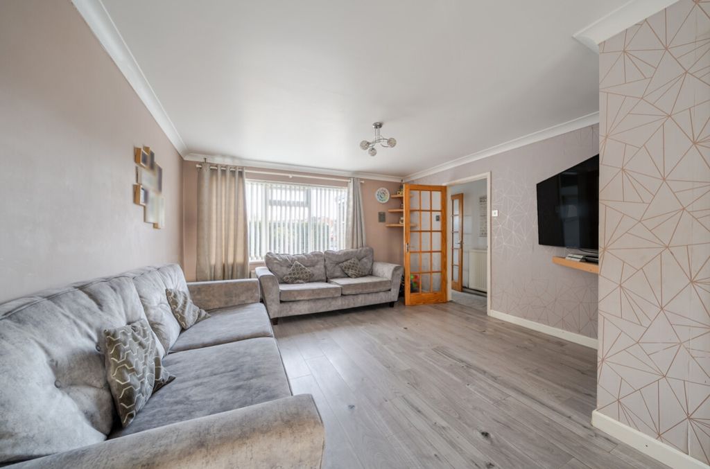 Property photo 2 of 26 1416319-11-69935B09c6Ffa