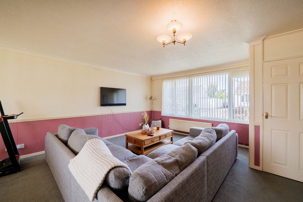 Property photo 3 of 12 5522734