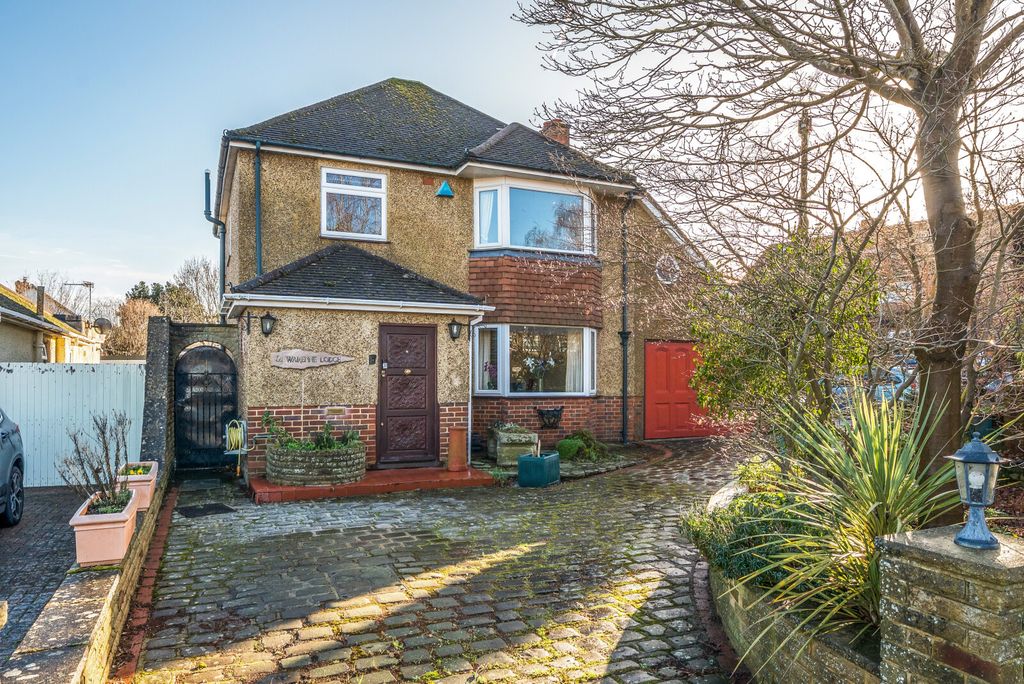 Property photo 1 of 37 1-695F8F3d0Dd92-1...