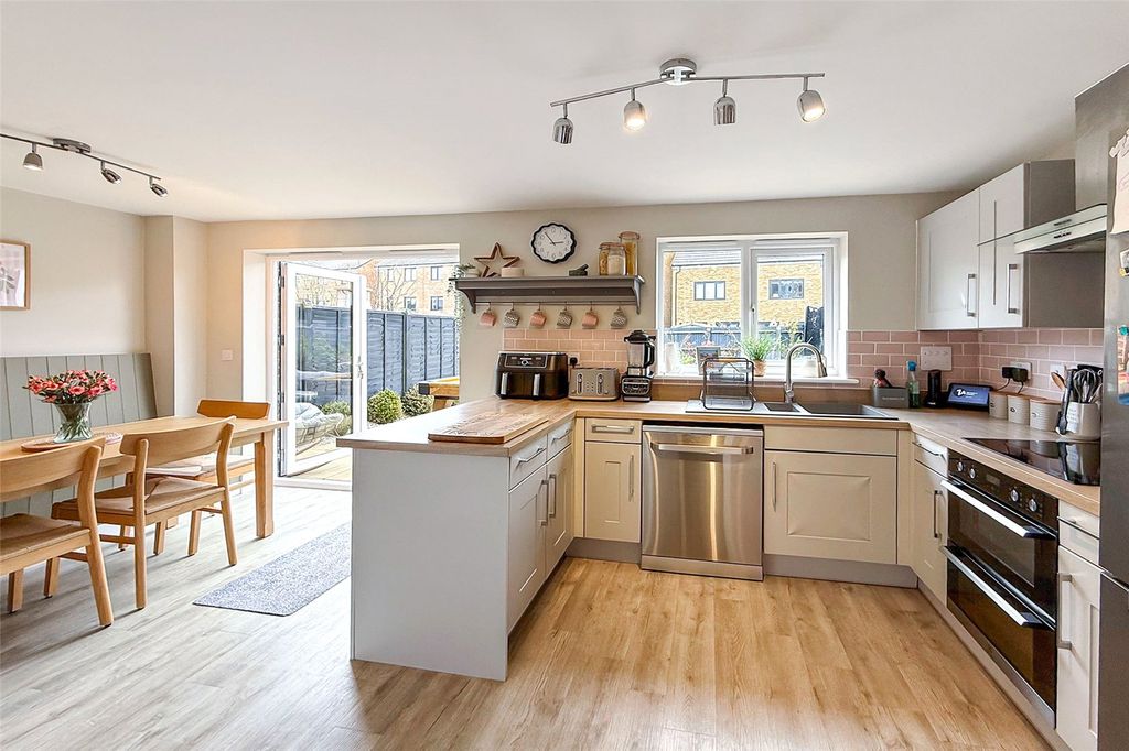 Property photo 3 of 20 Picture No. 22