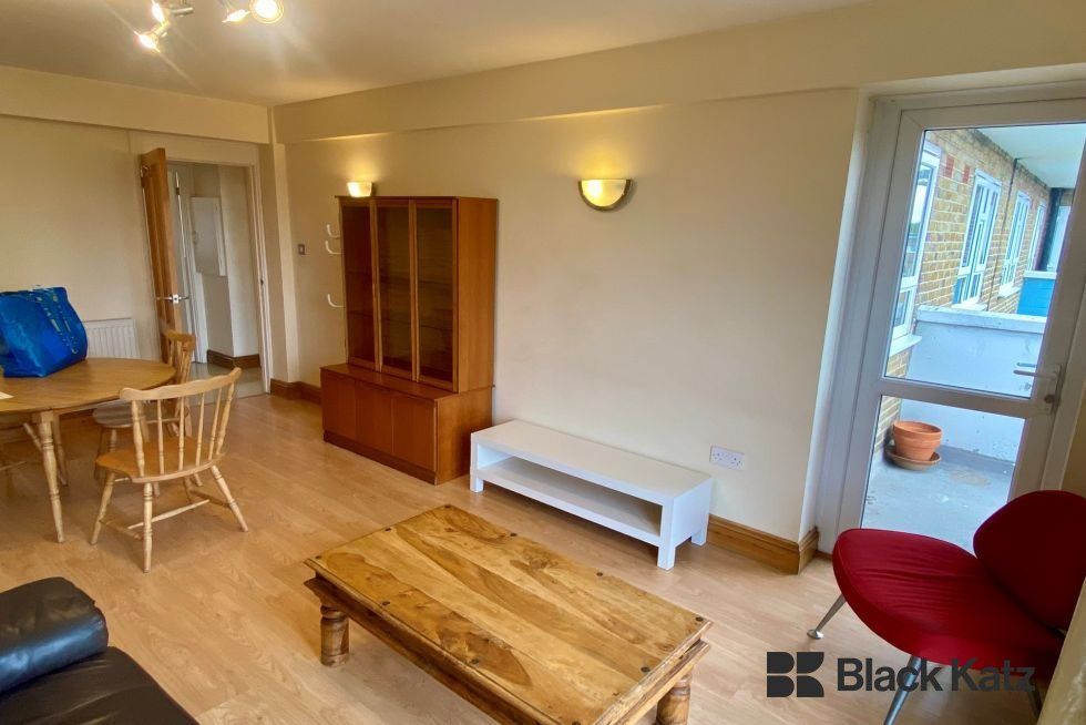 Property photo 2 of 11