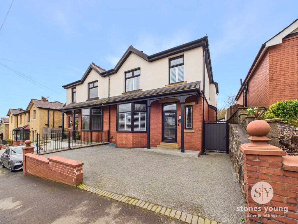 Property photo 1 of 34