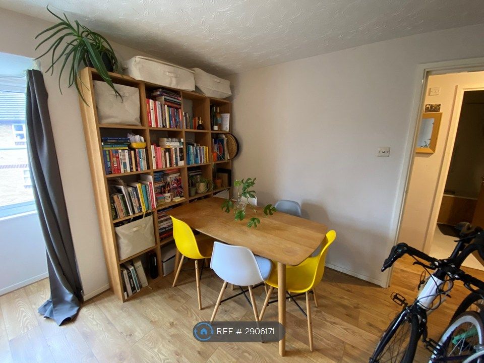 Property photo 2 of 9 Living Room - View 2