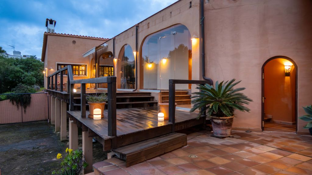 Property photo 3 of 27 3 83020 Small-6.Jpg