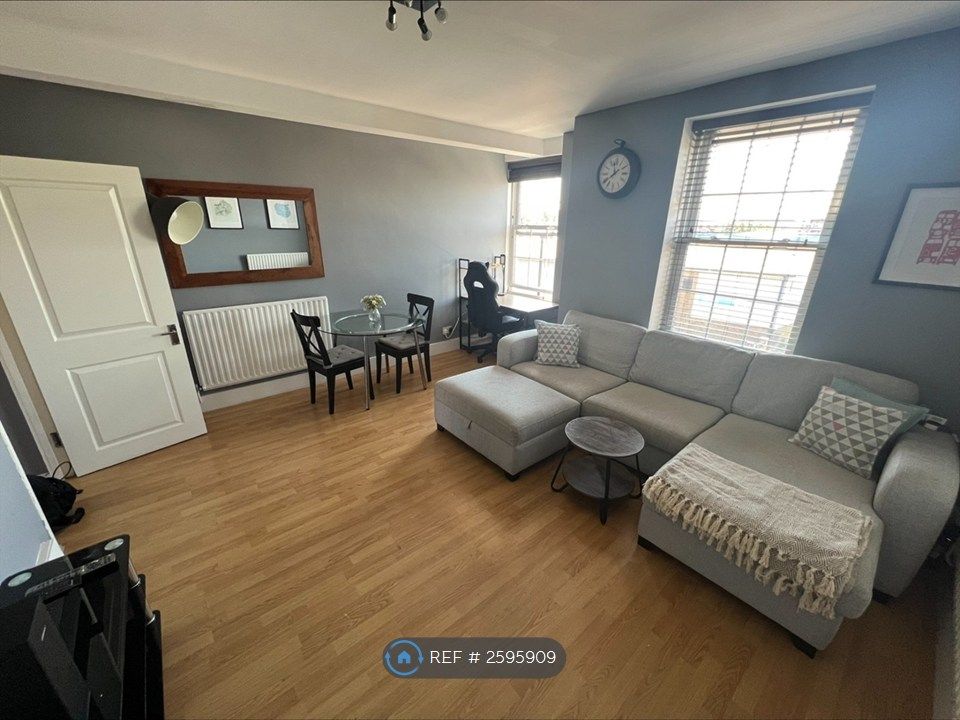 Property photo 3 of 22