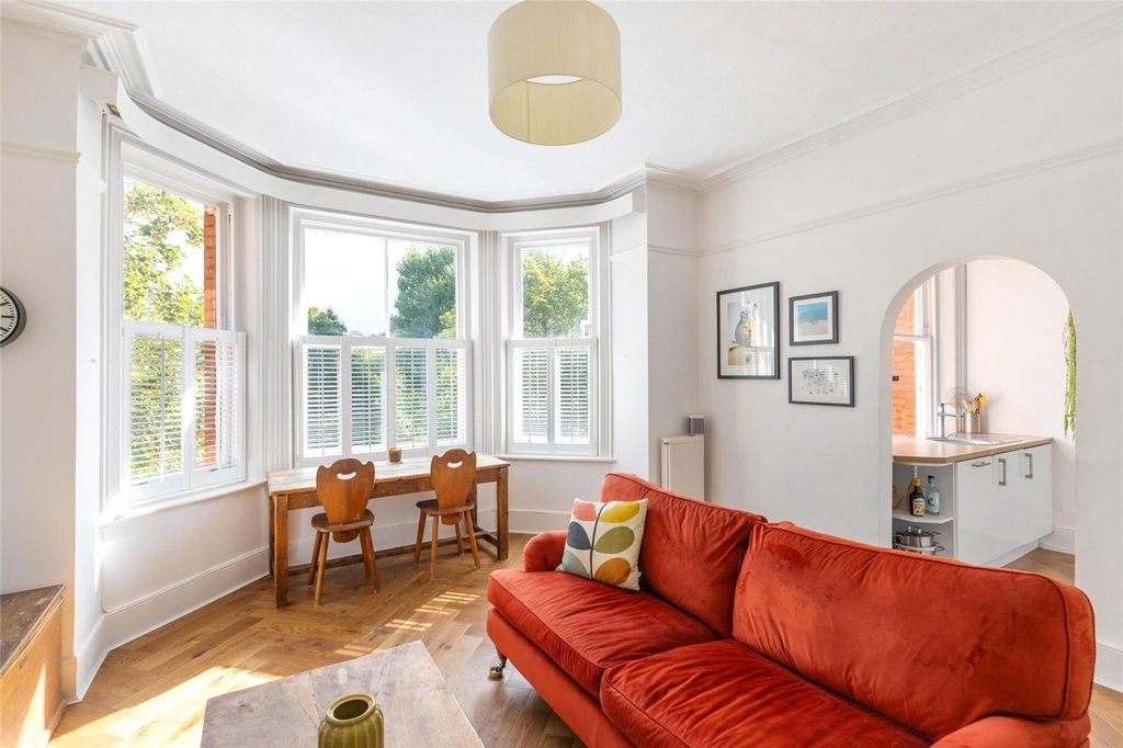 Property photo 2 of 15 Picture No. 05