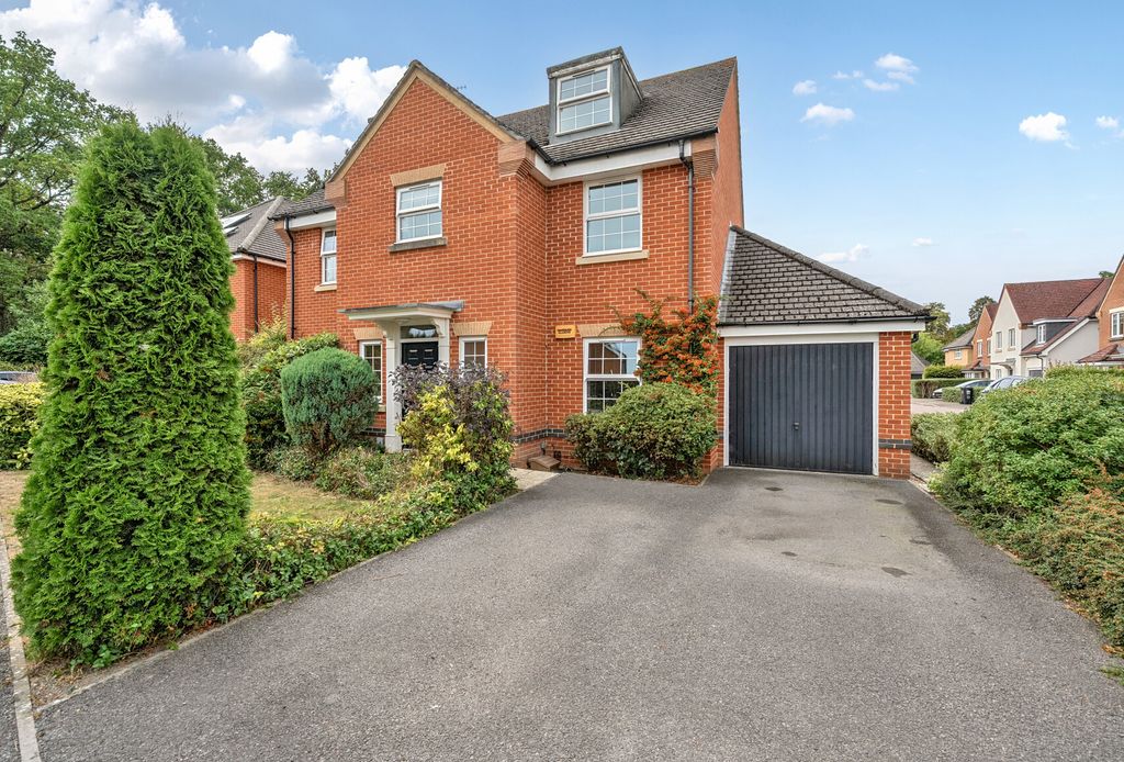 Property photo 1 of 21 1343612-1-68Adbe4...