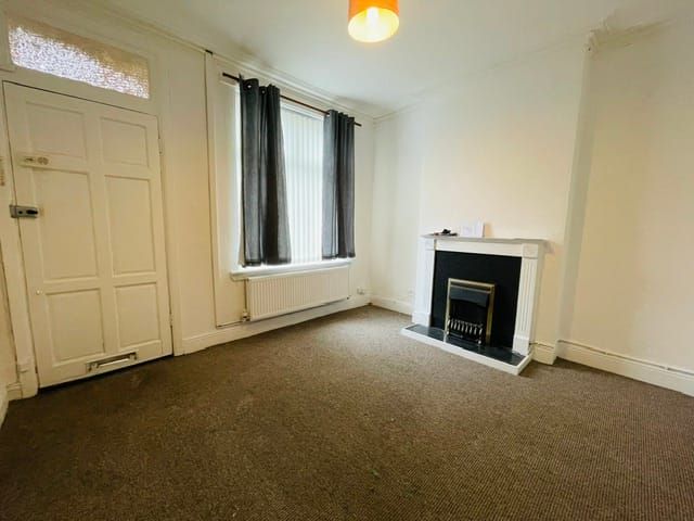 Property photo 2 of 7