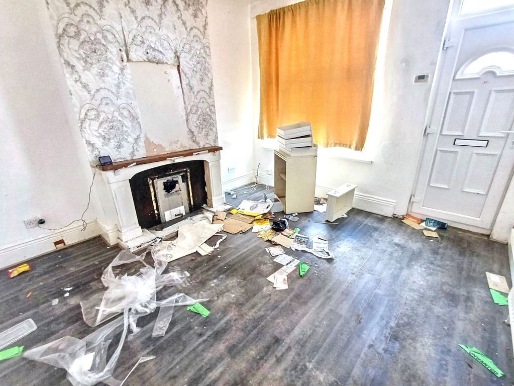 Property photo 2 of 13