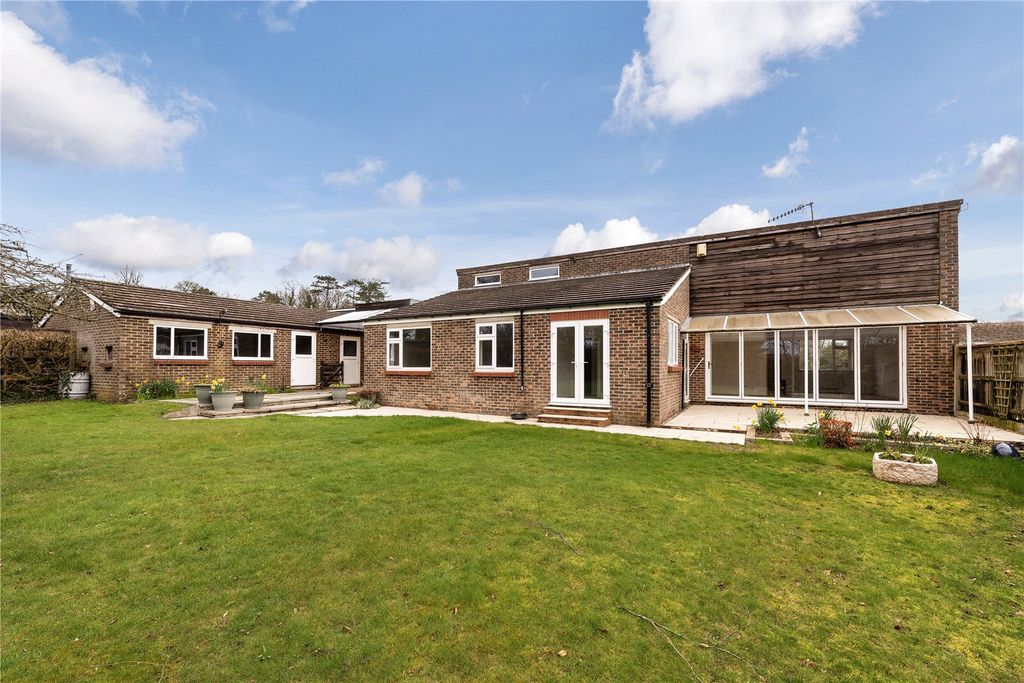 Property photo 1 of 16 Picture No. 17