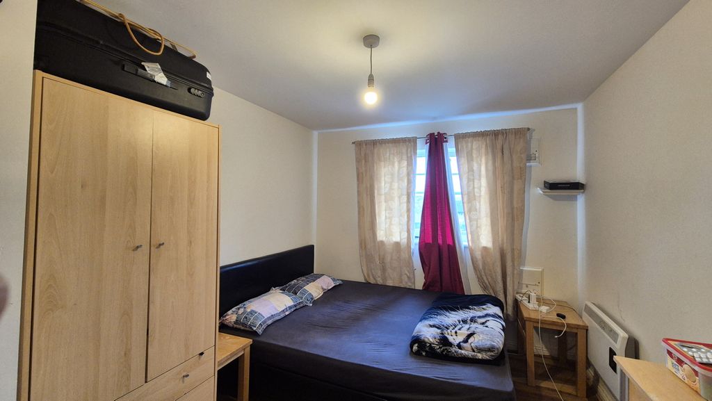 Property photo 2 of 7 Gallery