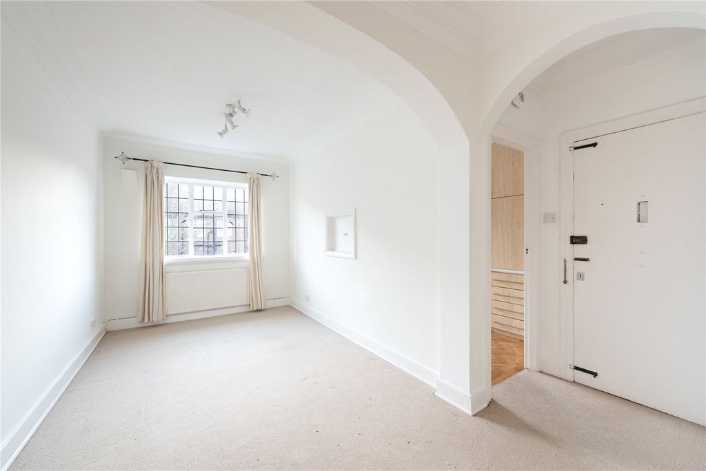 Property photo 2 of 17 Picture No. 06