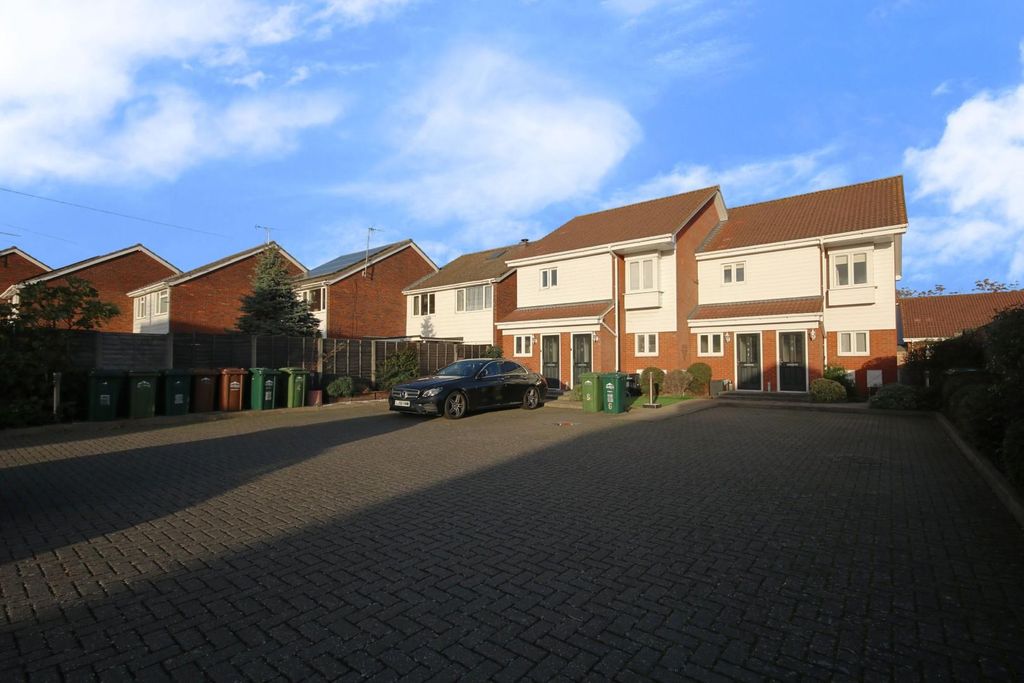 Property photo 1 of 15 Front3 (3).Jpg