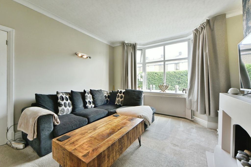 Property photo 3 of 14 Pbox-Img.Jpg