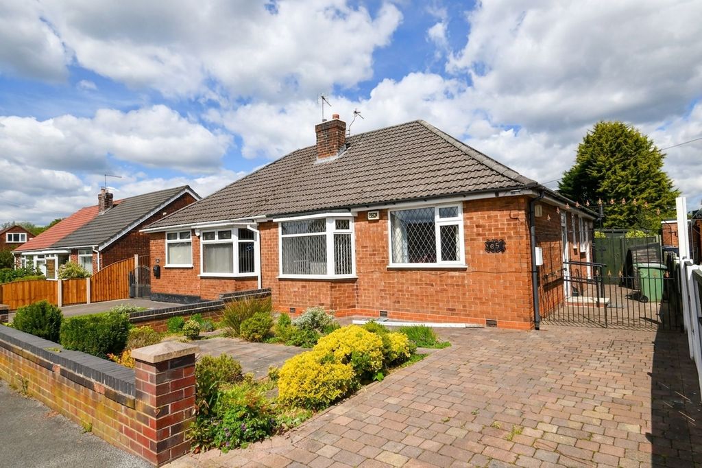 Property photo 3 of 12