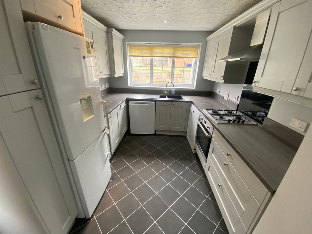 Property photo 3 of 19 Picture No. 23