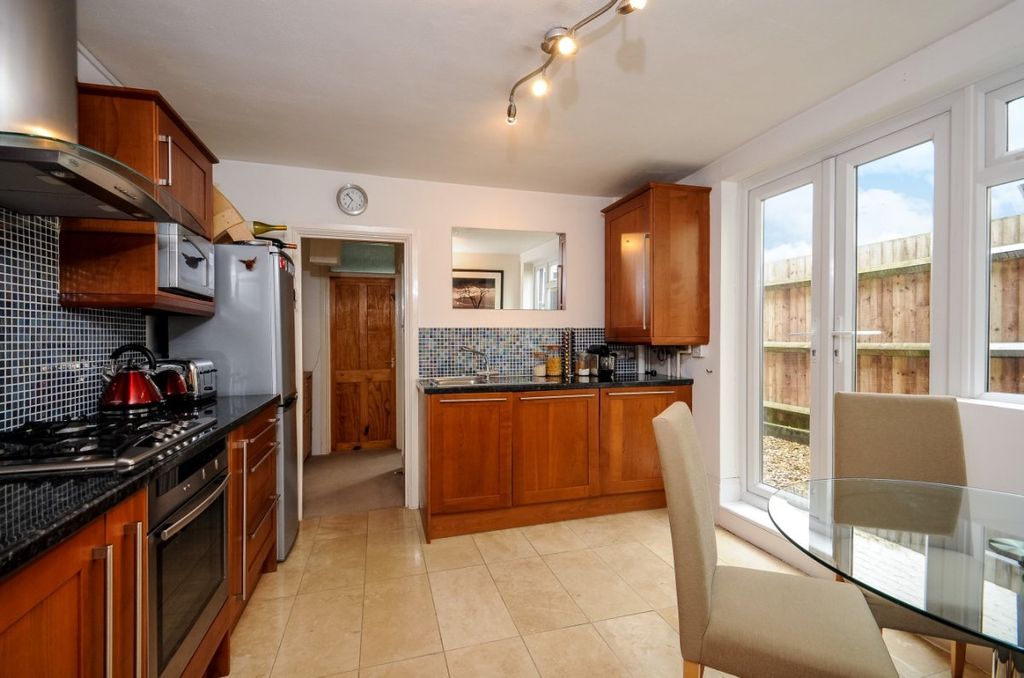 Property photo 2 of 7 Picture No. 01