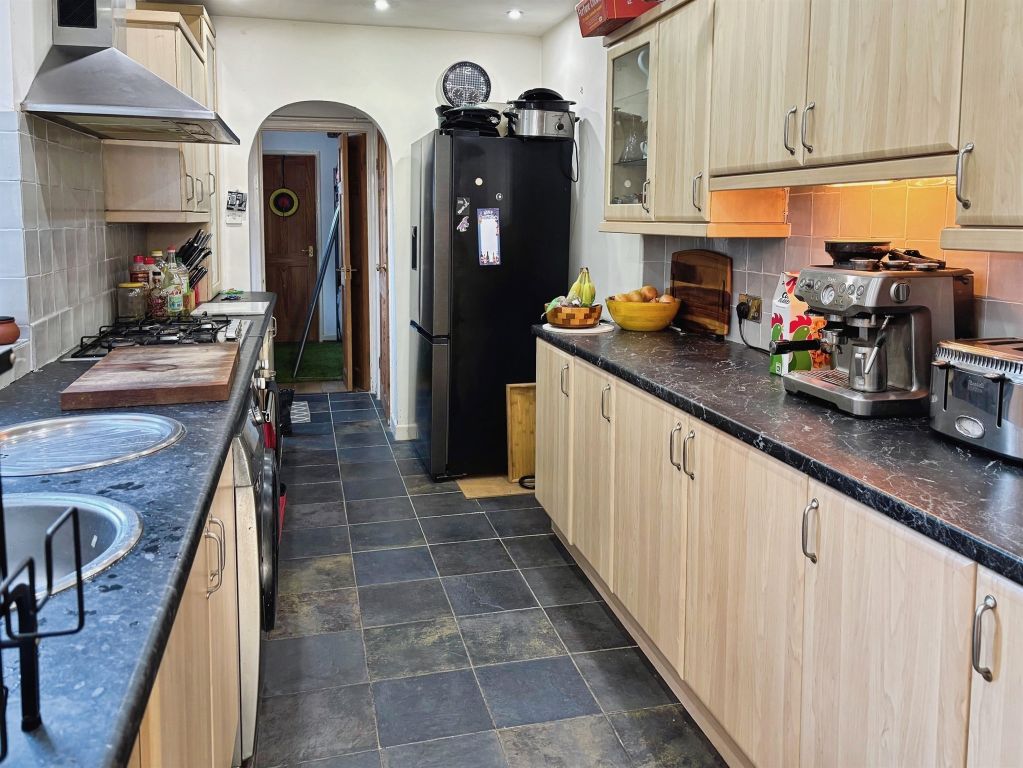 Property photo 3 of 14