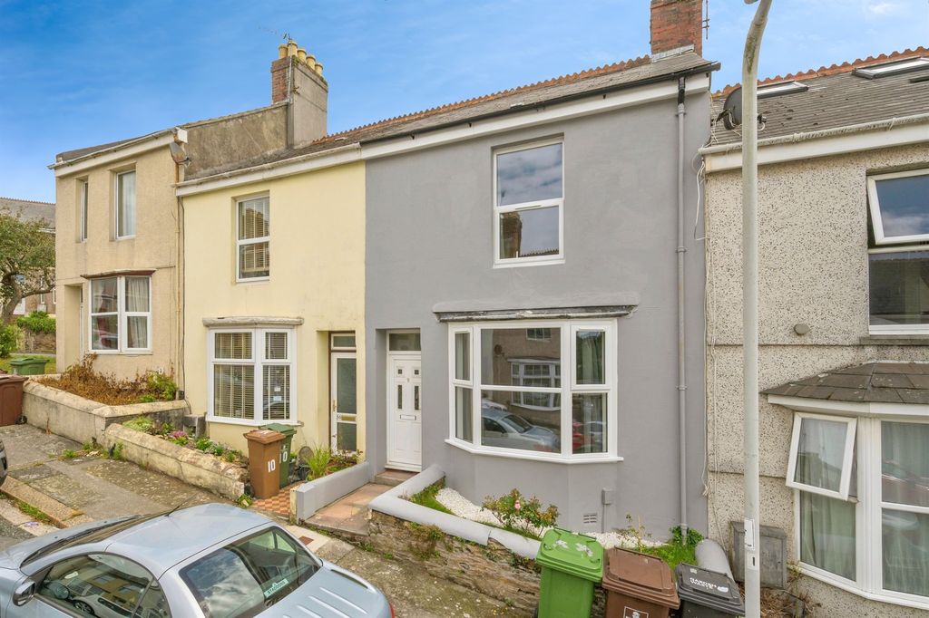 Property photo 1 of 16