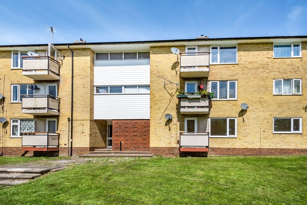 Property photo 3 of 3