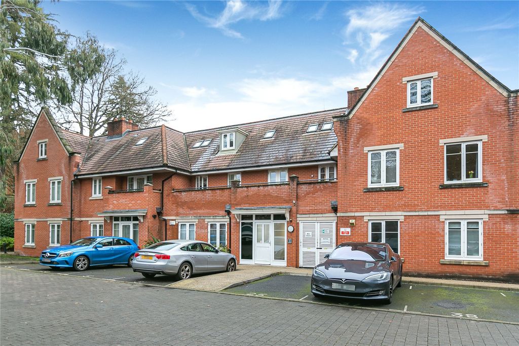 Property photo 1 of 22 Picture No. 29