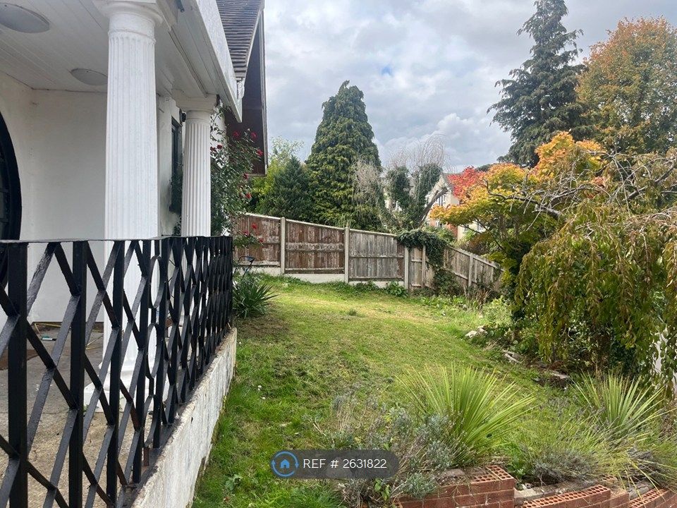 Property photo 3 of 20