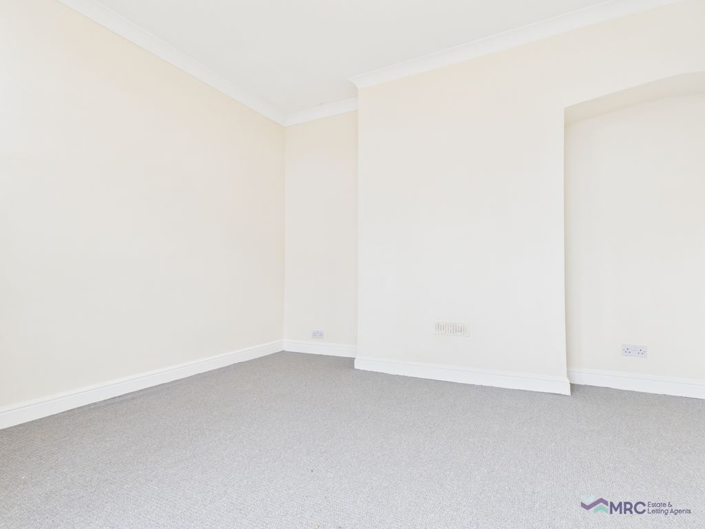 Property photo 2 of 7 Gallery