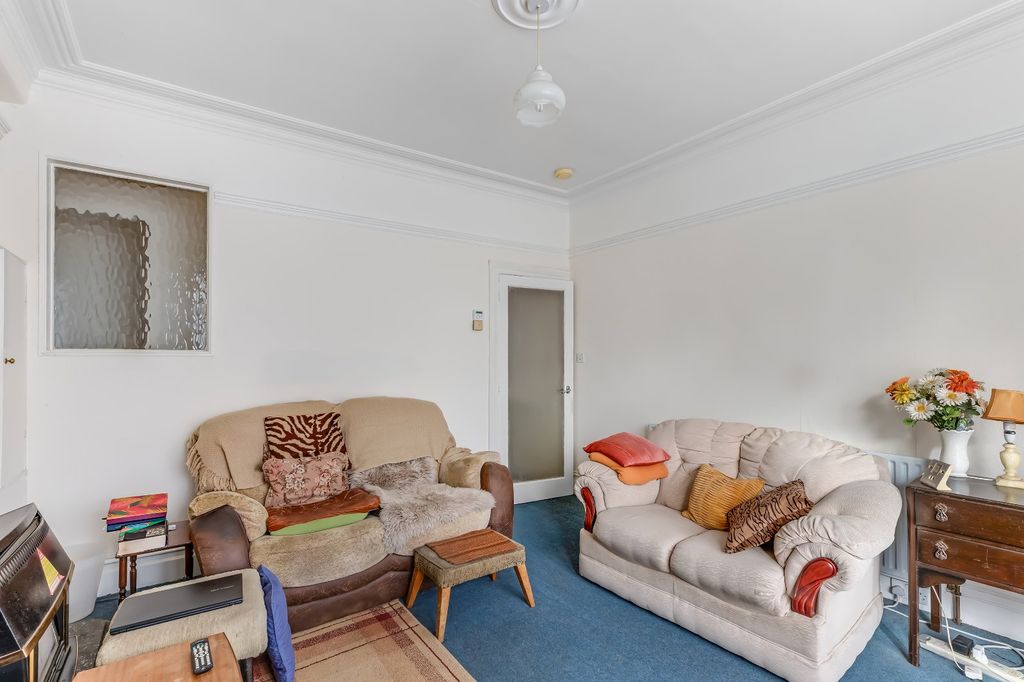 Property photo 3 of 14 Picture No. 10