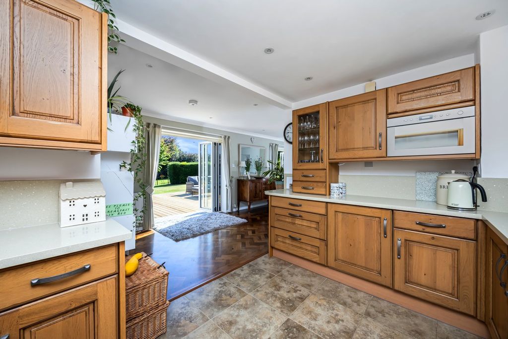 Additional image 10 of 4 bed detached house for saleLewes Road, East Grinstead RH19