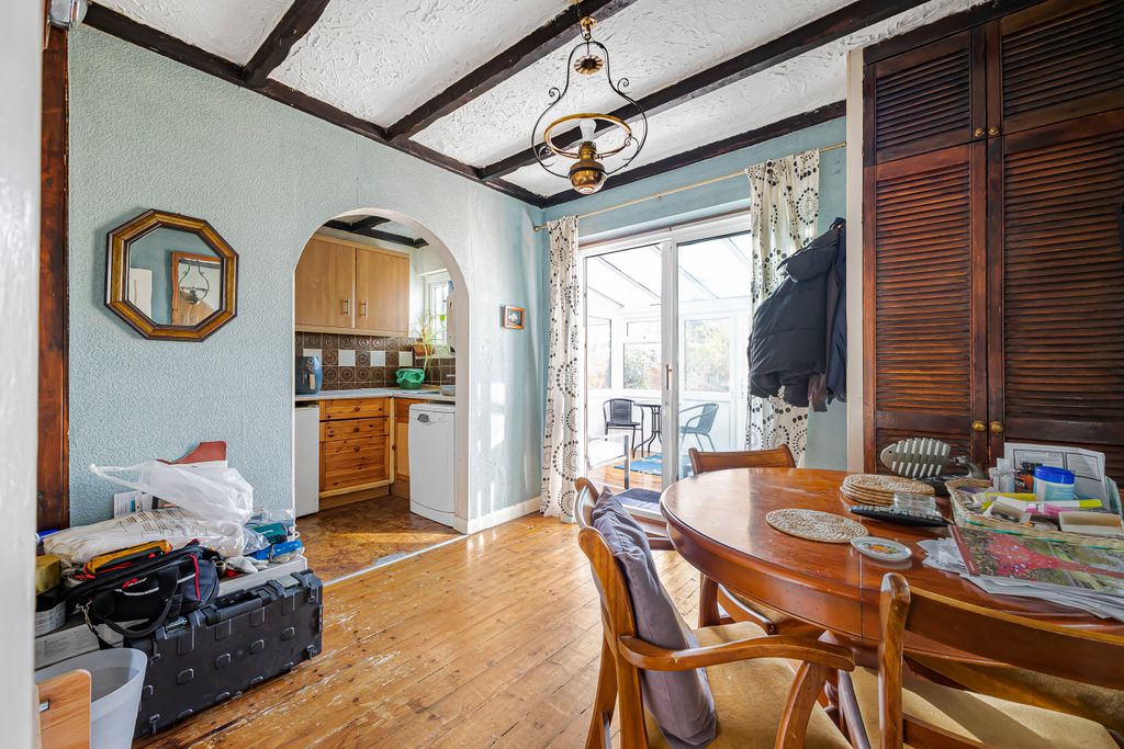 Property photo 3 of 24 Dining Room (2)