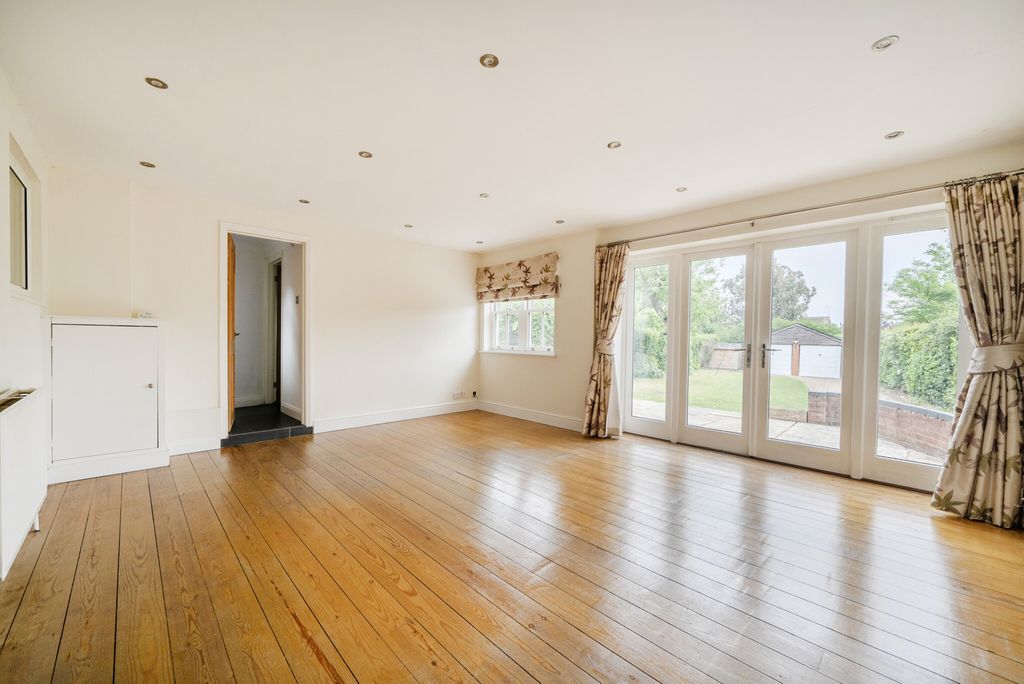 Property photo 2 of 22 1446456-18-69F9d3...