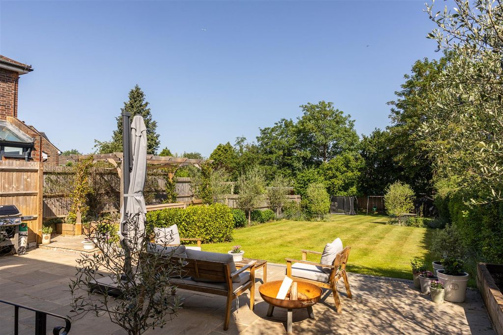 Additional image 17 of 5 bed detached house for saleCockshot Road, Reigate RH2