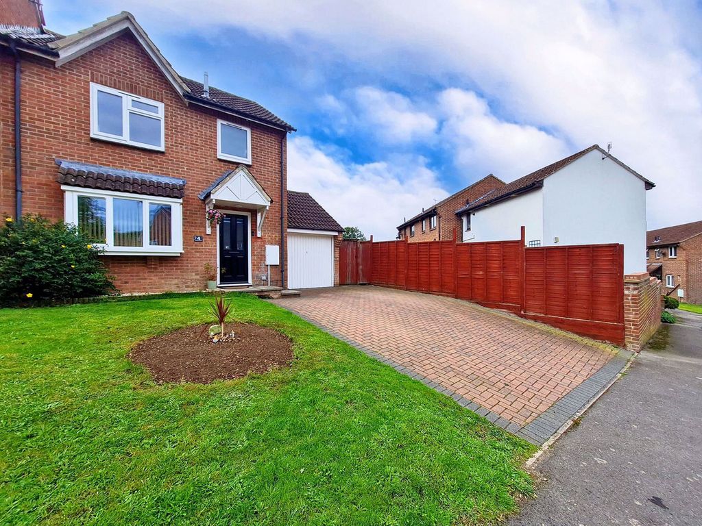 Property photo 1 of 8