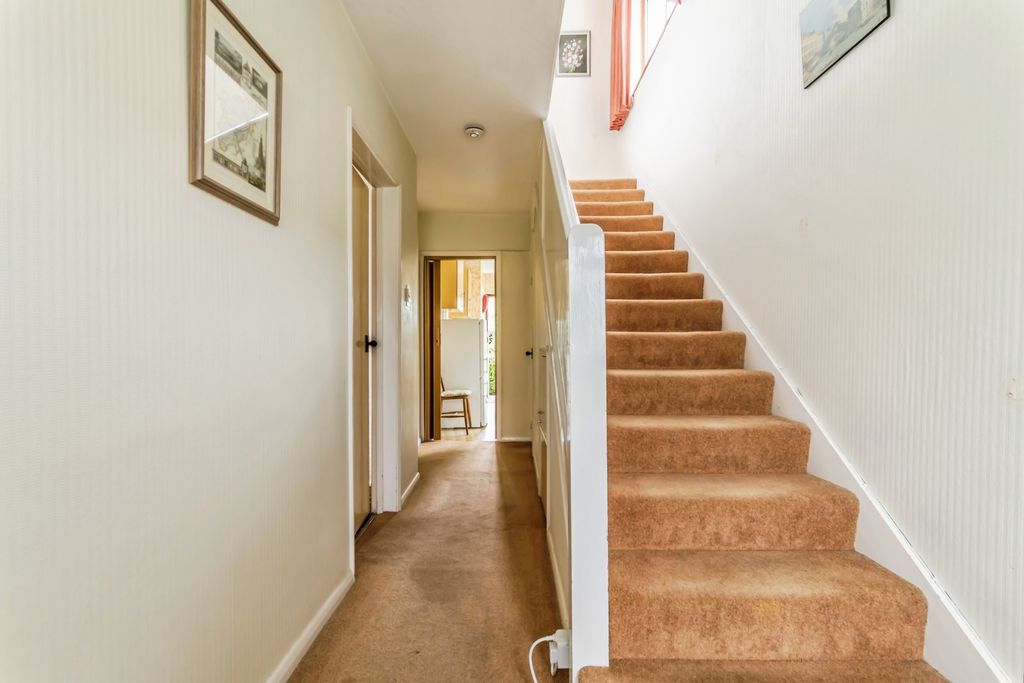 Property photo 2 of 16 Pbox-Img.Jpg