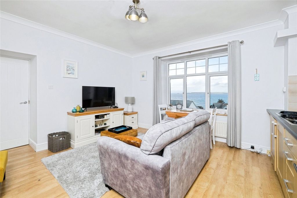 Property photo 2 of 19 Picture No. 36