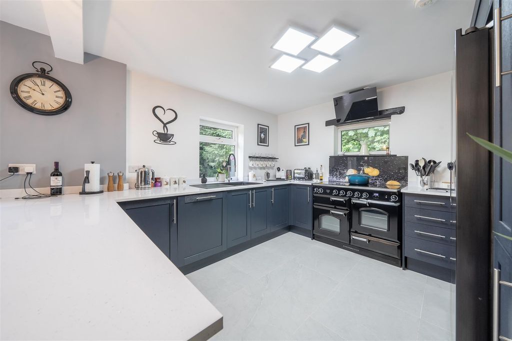 Property photo 3 of 19 1466710-4-6A35129Bd04Ad.Jpg