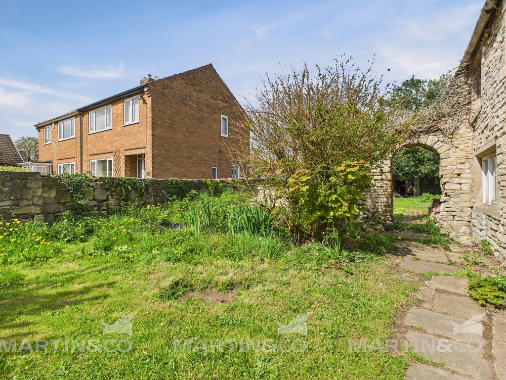 Property photo 2 of 27 Cam02406G0-Pr0448-Still002