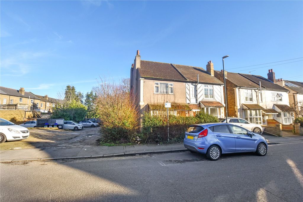 Property photo 2 of 25 Picture No. 18