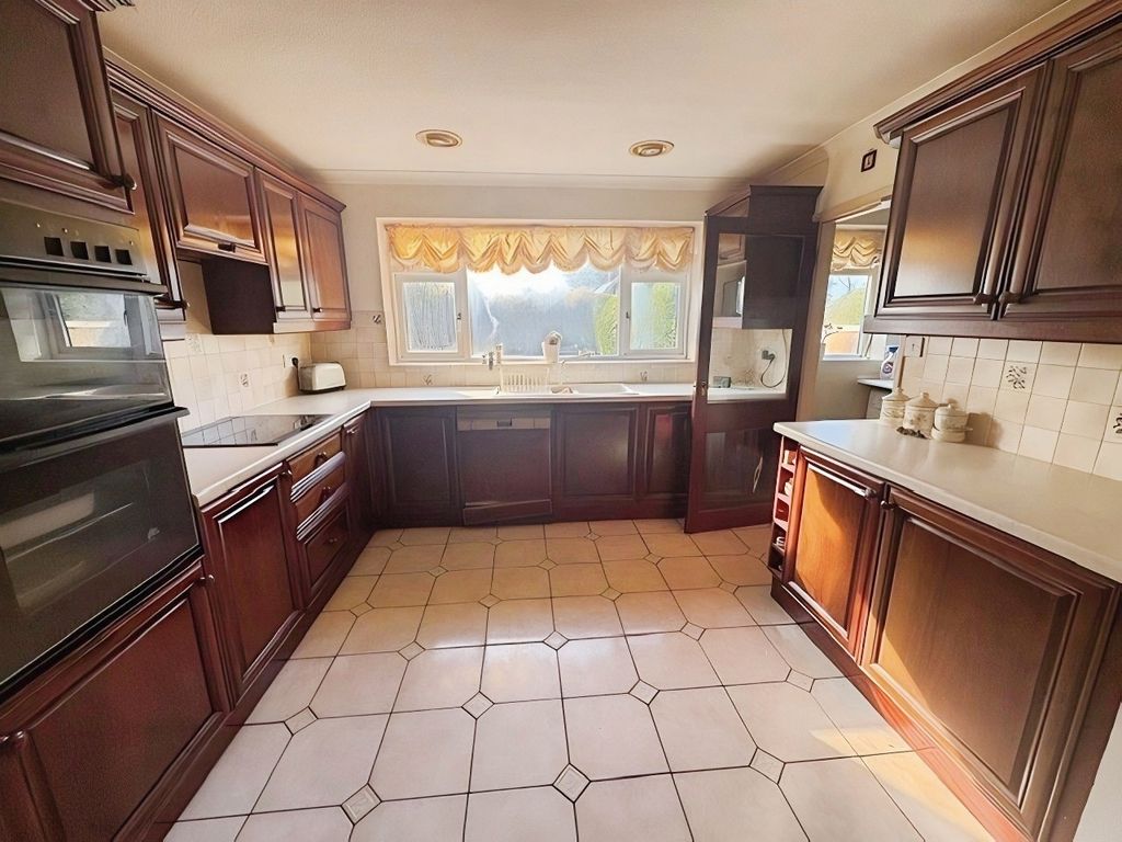 Property photo 2 of 17 Pbox-Img.Jpg