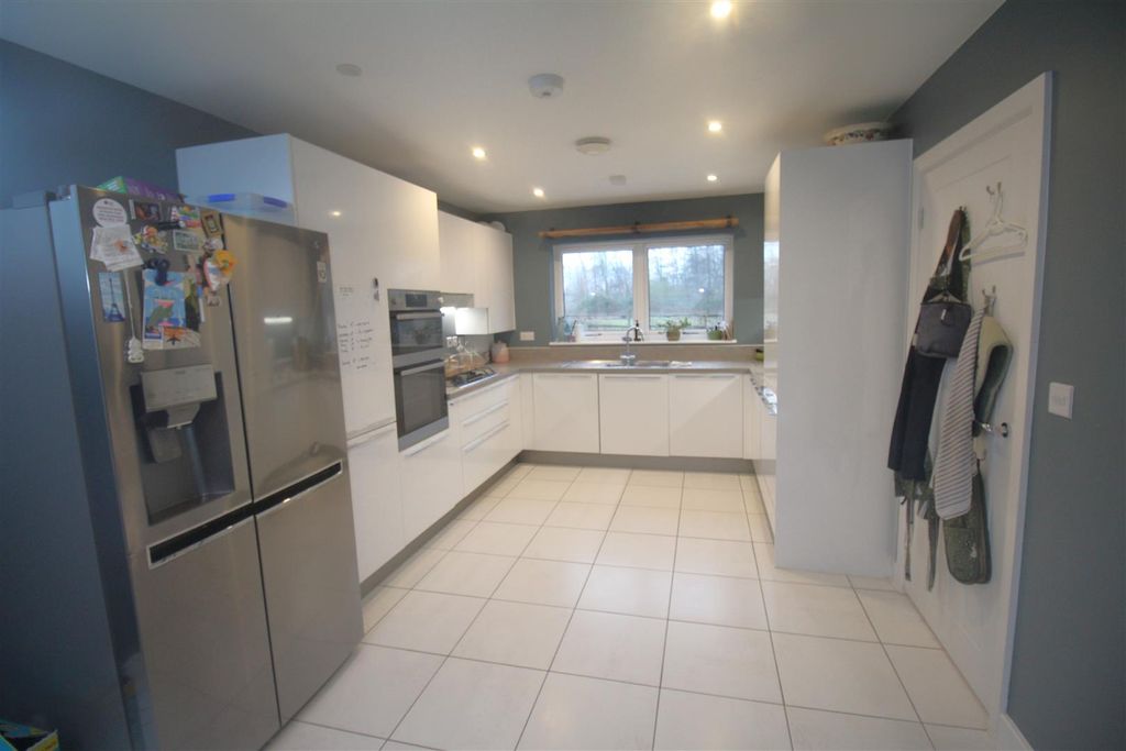 Property photo 3 of 17 Img_8227.Jpg