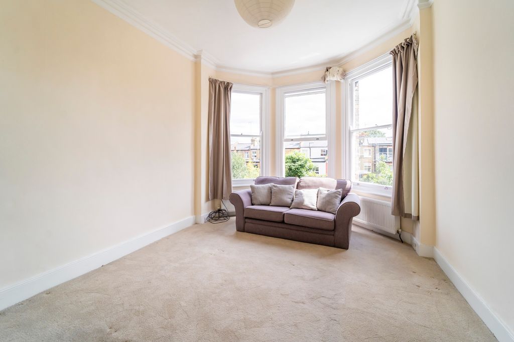 Property photo 3 of 11 Ndb05877