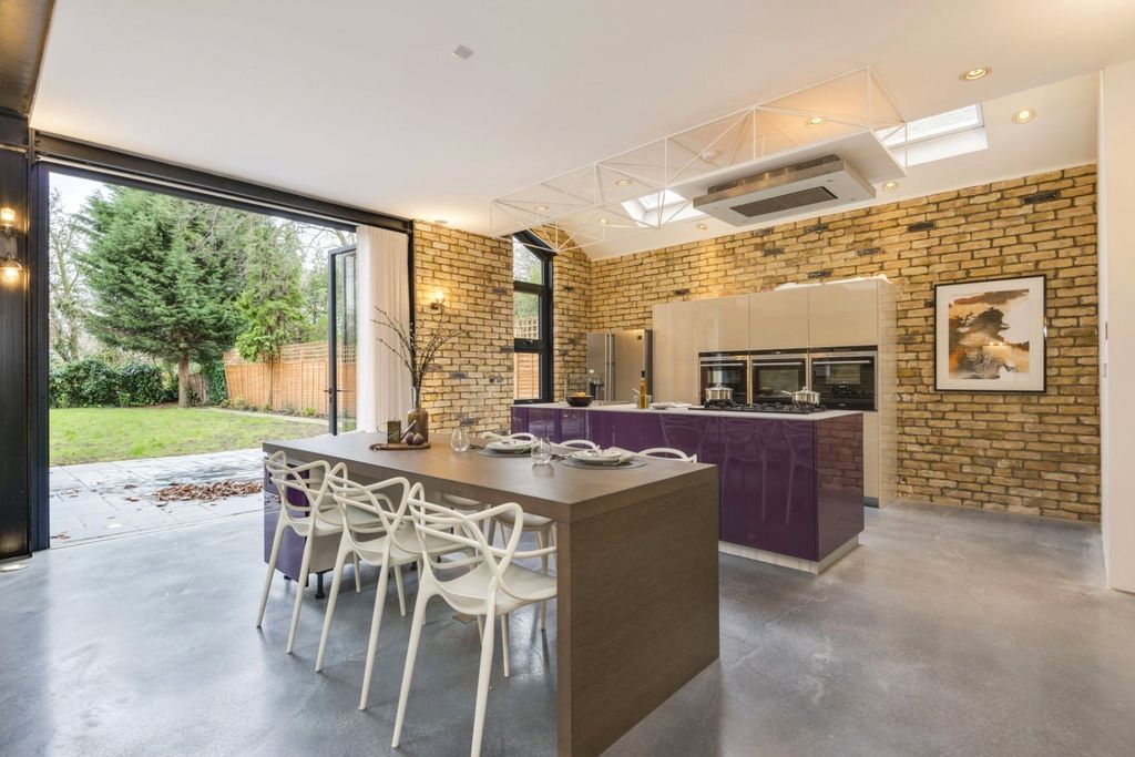 Property photo 3 of 18 Picture No. 52