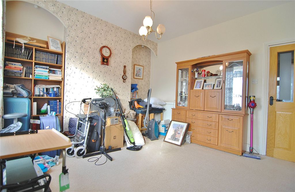 Property photo 3 of 18 Picture No. 04