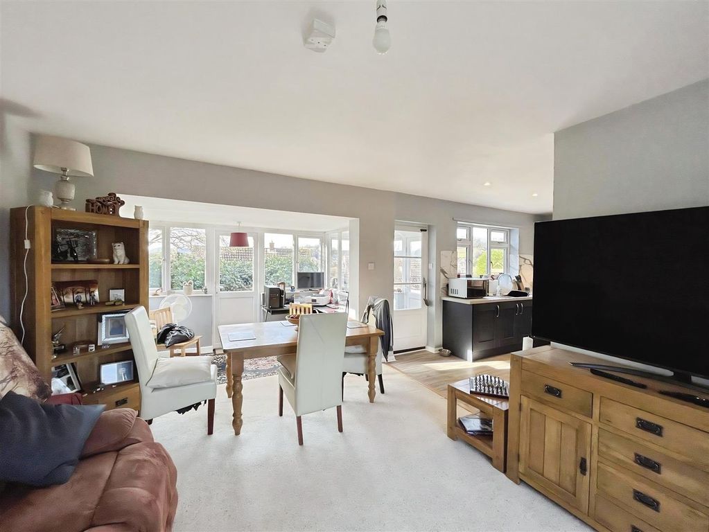 Property photo 3 of 9 Living Room (1).Jpg